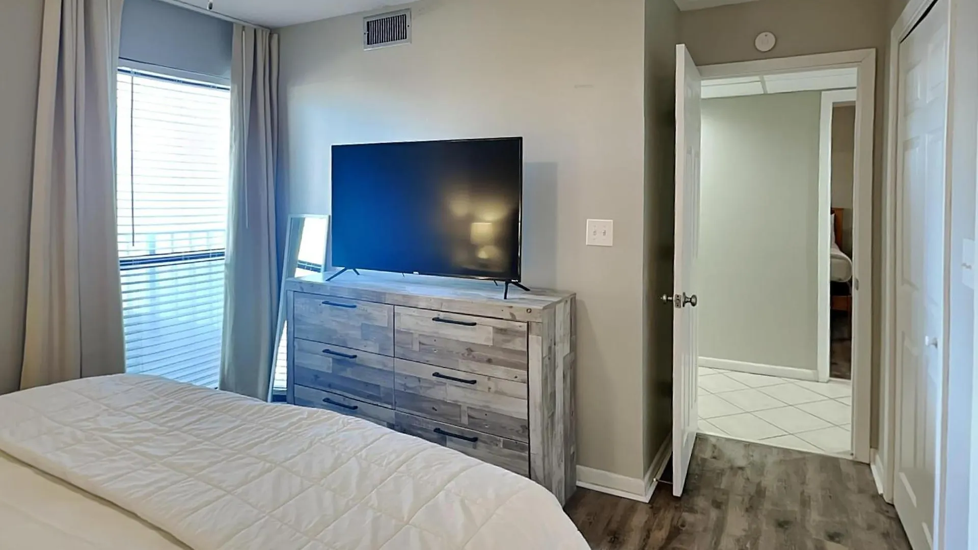Edgewater Tower I 207 Apartment Panama City Beach